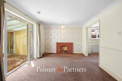 3 Beaumont Close, Colchester, CO4 5XE