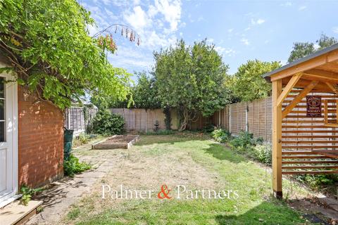 3 Beaumont Close, Colchester, CO4 5XE