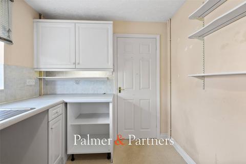 3 Beaumont Close, Colchester, CO4 5XE