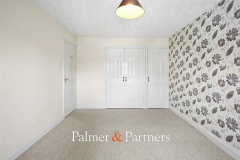 3 Beaumont Close, Colchester, CO4 5XE