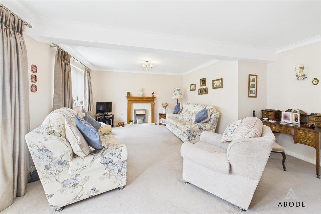 CAM04151 G0-PR0199-STILL012.jpg