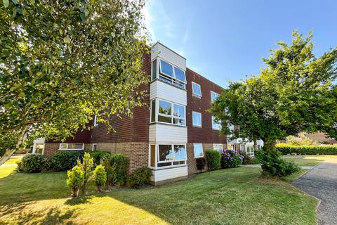 2 bedroom apartment for sale, Mendip Court, Woodlands Avenue, Rustington, West Sussex