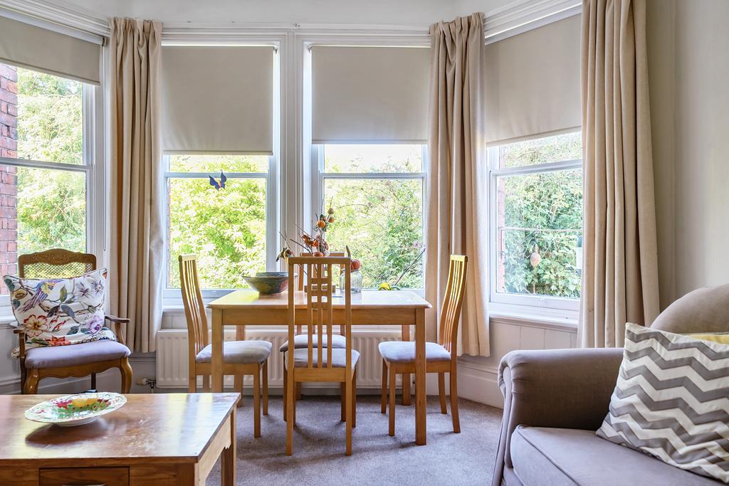 1324512-13-68776905c0d9b-ARW-1