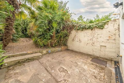 2a Delafield Road, London, SE7 7NP