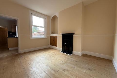 3 bedroom terraced house to rent, 190 Norwood Beverley East Yorkshire