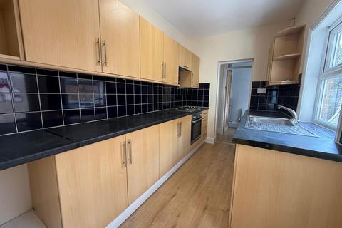 3 bedroom terraced house to rent, 190 Norwood Beverley East Yorkshire