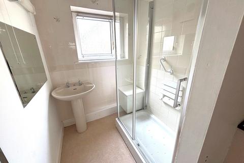 1 bedroom flat for sale, Strand, Leander Court Strand, TQ14