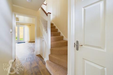 3 bedroom detached house for sale, Bullfinch Drive, Harleston, IP20