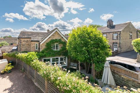 9 Darton Road, Cawthorne, Barnsley, S75 4HR