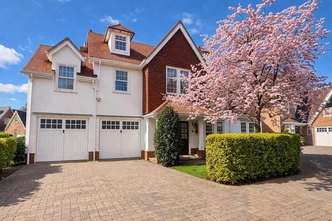 6 bedroom detached house for sale, Petworth Close, Great Notley, Braintree