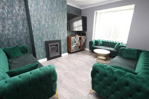 4 Fagley Crescent, Bradford, BD2 3LH