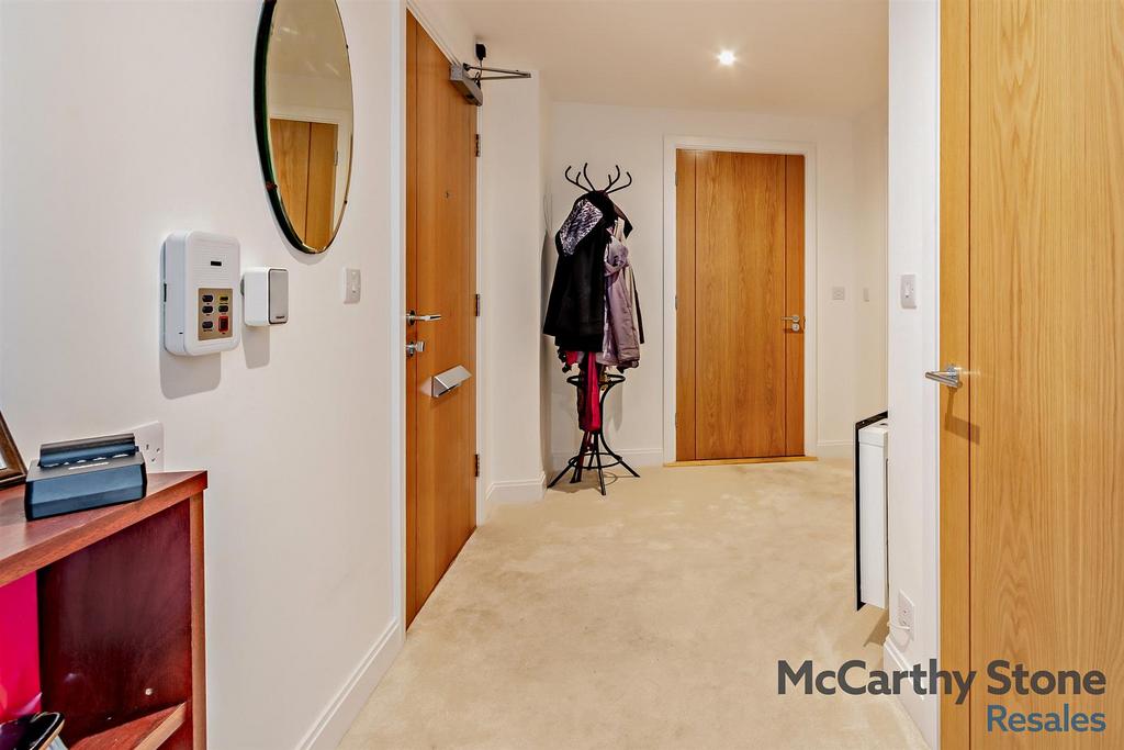 8653631-interior13-800.jpg