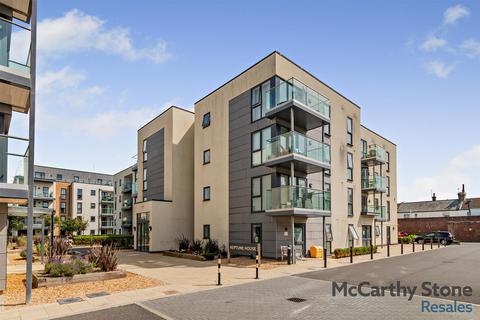 1 bedroom apartment for sale, Neptune House, Heene Road, Worthing, East Sussex, BN11 3FA