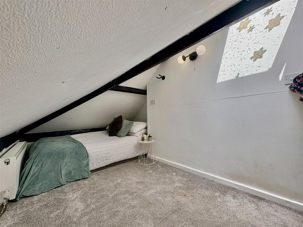 Loft Room 2