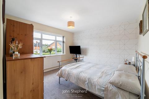 12 Colesbourne Road, Solihull, B92 8LE