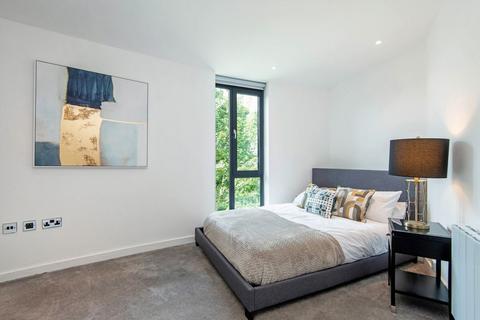 2 bedroom flat for sale, Tavistock Crescent, London W11