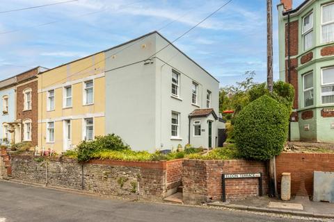 33 Eldon Terrace, Bristol, BS3 4PA