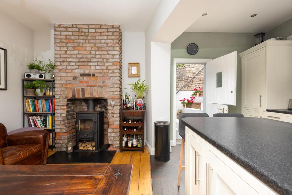 33 Eldon Terrace, BS3-9.jpg