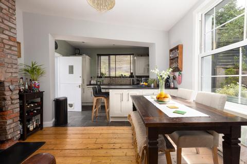 33 Eldon Terrace, Bristol, BS3 4PA