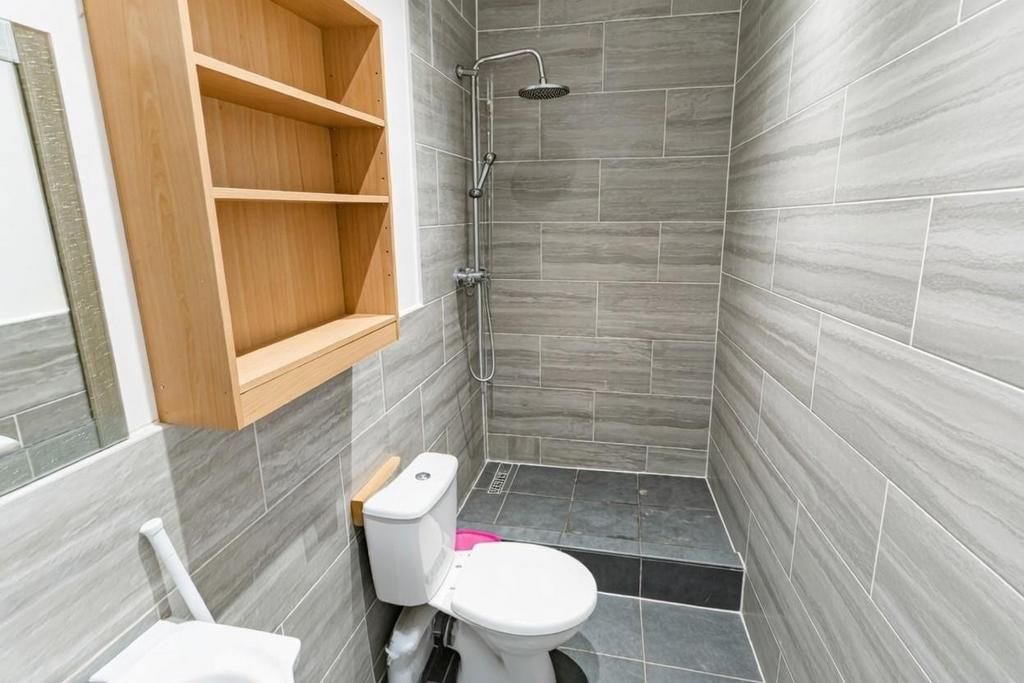 Bath 2.jpeg