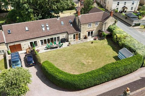5 bedroom detached house for sale, High Street, Grantham, NG33 5QB