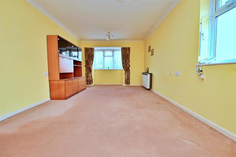 1 bedroom flat for sale, Fairbanks Lodge,Furzehill Road, Borehamwood