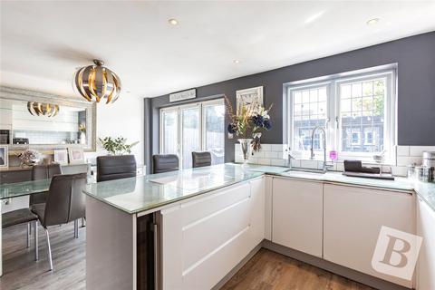 3 bedroom semi-detached house for sale, Poppy Close, Pilgrims Hatch, Brentwood, Essex, CM15