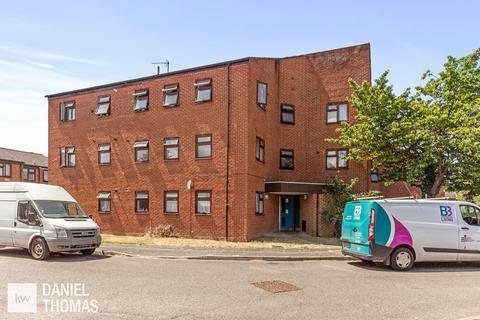 undefined, Sandringham Way, Waltham Cross, EN8