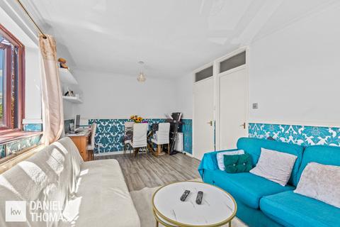 undefined, Sandringham Way, Waltham Cross, EN8