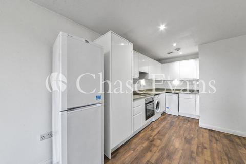 1 bedroom flat to rent, Grand Union House, Stoke Road, Slough, SL2