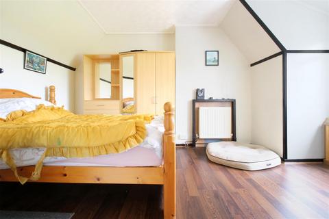 3 bedroom semi-detached house for sale, Peasecroft, Cottered