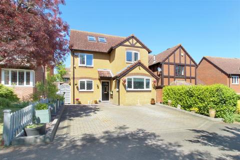 2 Campbell Close, Buntingford, SG9 9BY