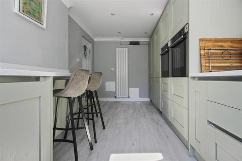 2 Campbell Close, Buntingford, SG9 9BY