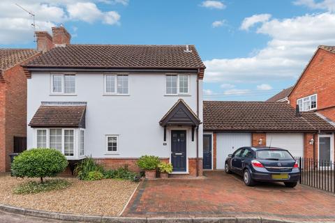 4 bedroom detached house for sale, Lakes Close, Biggleswade SG18