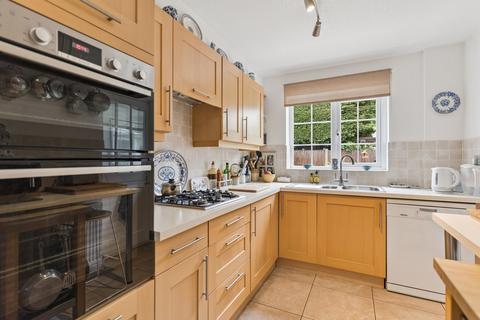 4 bedroom detached house for sale, Lakes Close, Biggleswade SG18
