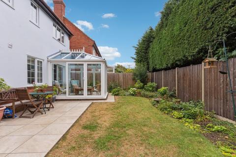 4 bedroom detached house for sale, Lakes Close, Biggleswade SG18