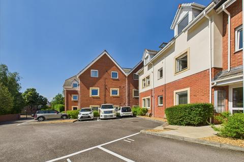 2 bedroom ground floor flat for sale, Yr Arglawdd, Heathwood Road, Cardiff. CF14