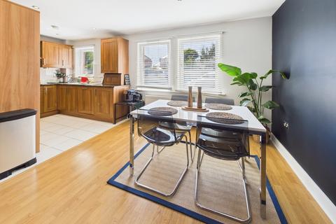 2 bedroom ground floor flat for sale, Yr Arglawdd, Heathwood Road, Cardiff. CF14
