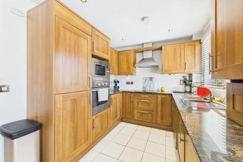 2 bedroom ground floor flat for sale, Yr Arglawdd, Heathwood Road, Cardiff. CF14