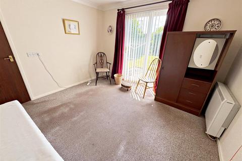 undefined, Meadow View, Cleethorpes, N.E. Lincs, DN35 0QU