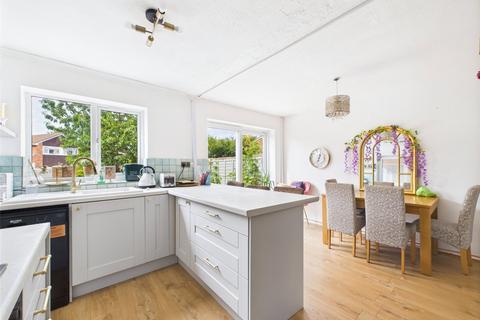 3 bedroom link detached house for sale, Castle Hill Drive, Brockworth, Gloucester, Gloucestershire, GL3