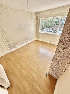 86a Holly Hill Road, Erith, DA8 1QD