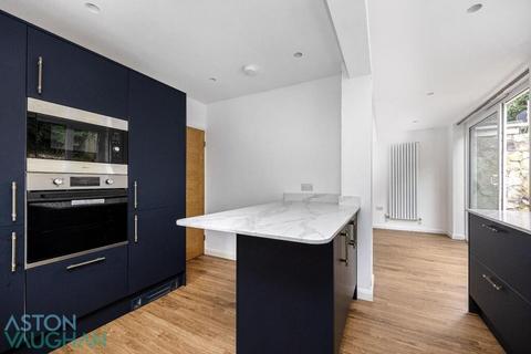 undefined, Elvin Crescent, Brighton BN2