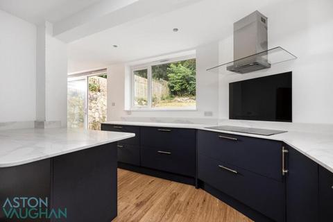 undefined, Elvin Crescent, Brighton BN2