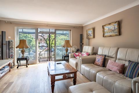 3 bedroom townhouse for sale, Postern Close, York YO23
