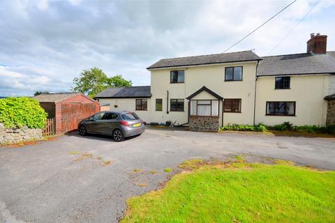 undefined, Trefeglwys, Caersws