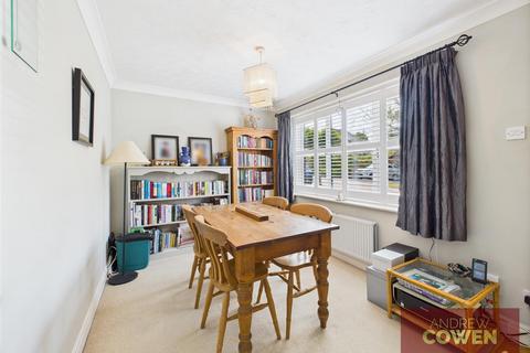 3 bedroom detached house for sale, Bielby Close, Scarborough YO12