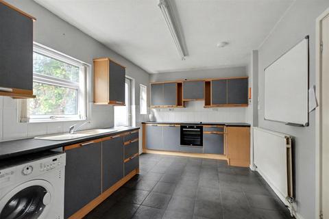 3 bedroom end of terrace house for sale, Anderson Crescent, Beeston