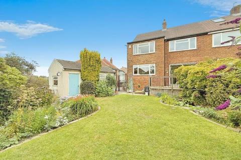 3 bedroom semi-detached house for sale, Hillfoot Drive, Pudsey