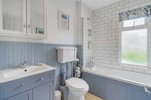 56 Wimbledon Road, London, SW17 0UJ